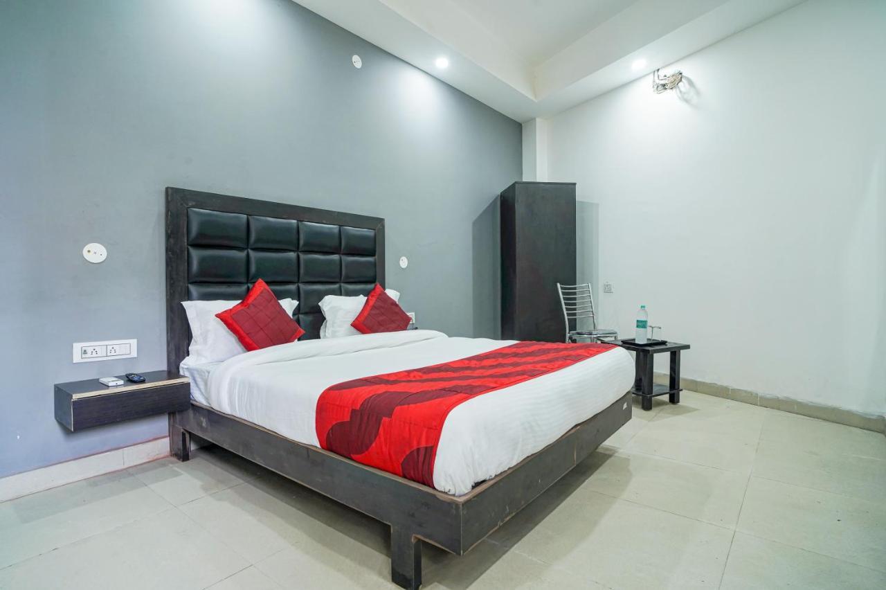 Hotel Red Snapper Neu-Delhi Exterior foto